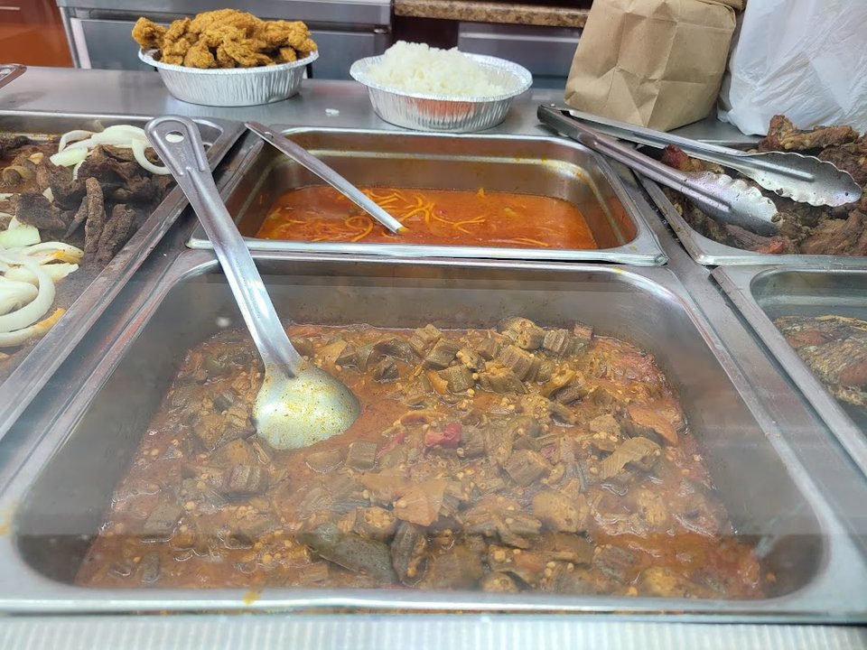 Printed menu with Dominican lunch combinations.