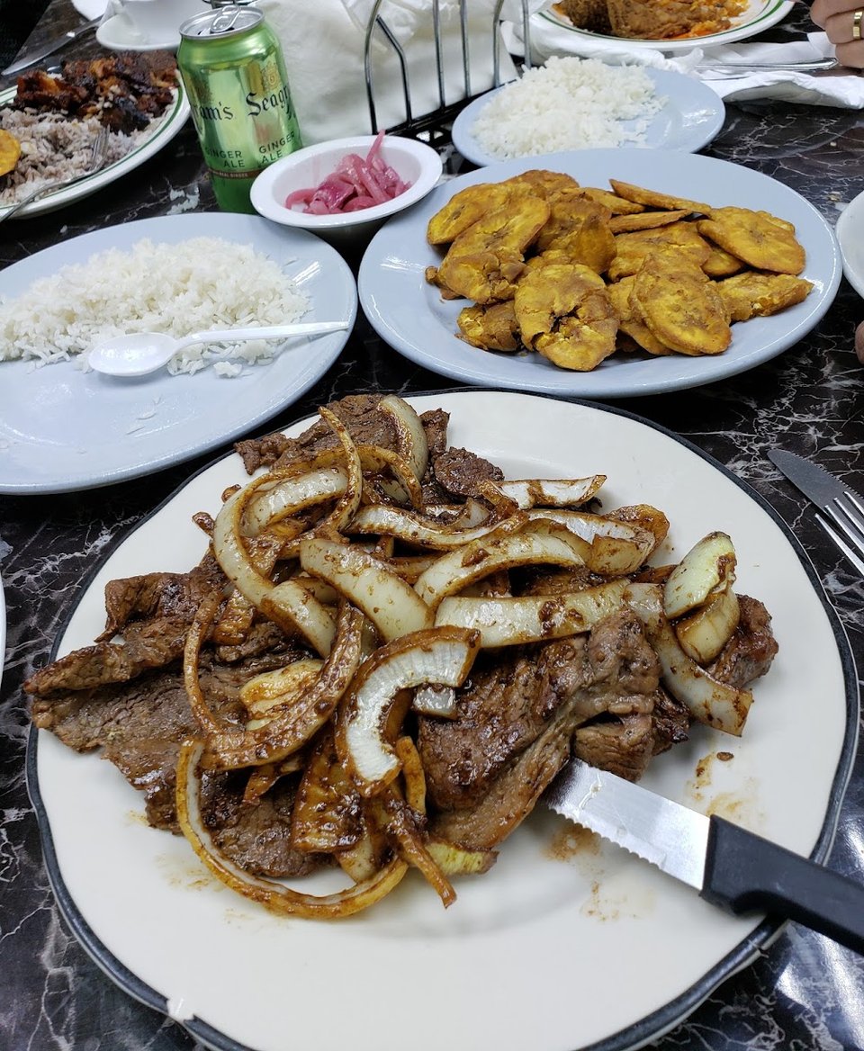 Bistec Encebollado